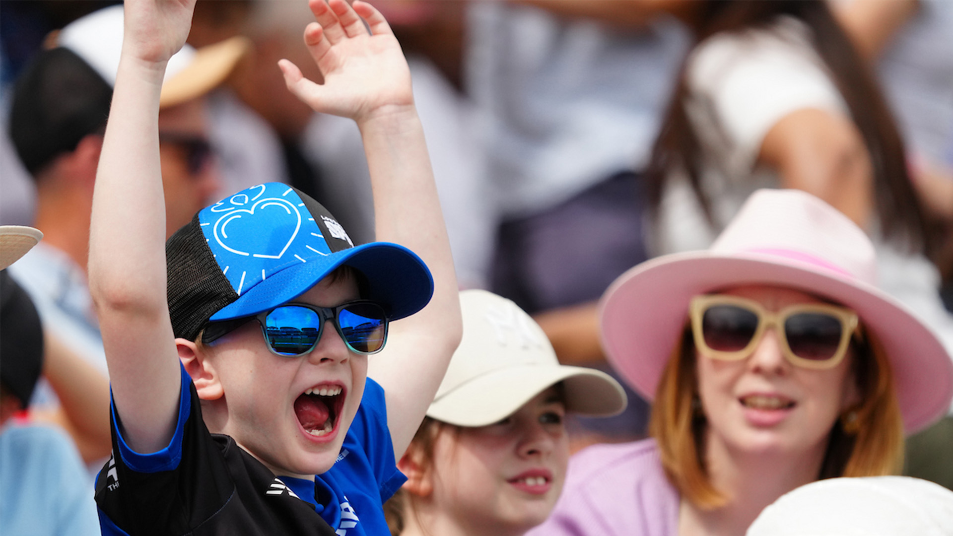 kidcheeringhundred24.jpg kidcheeringhundred24.jpg